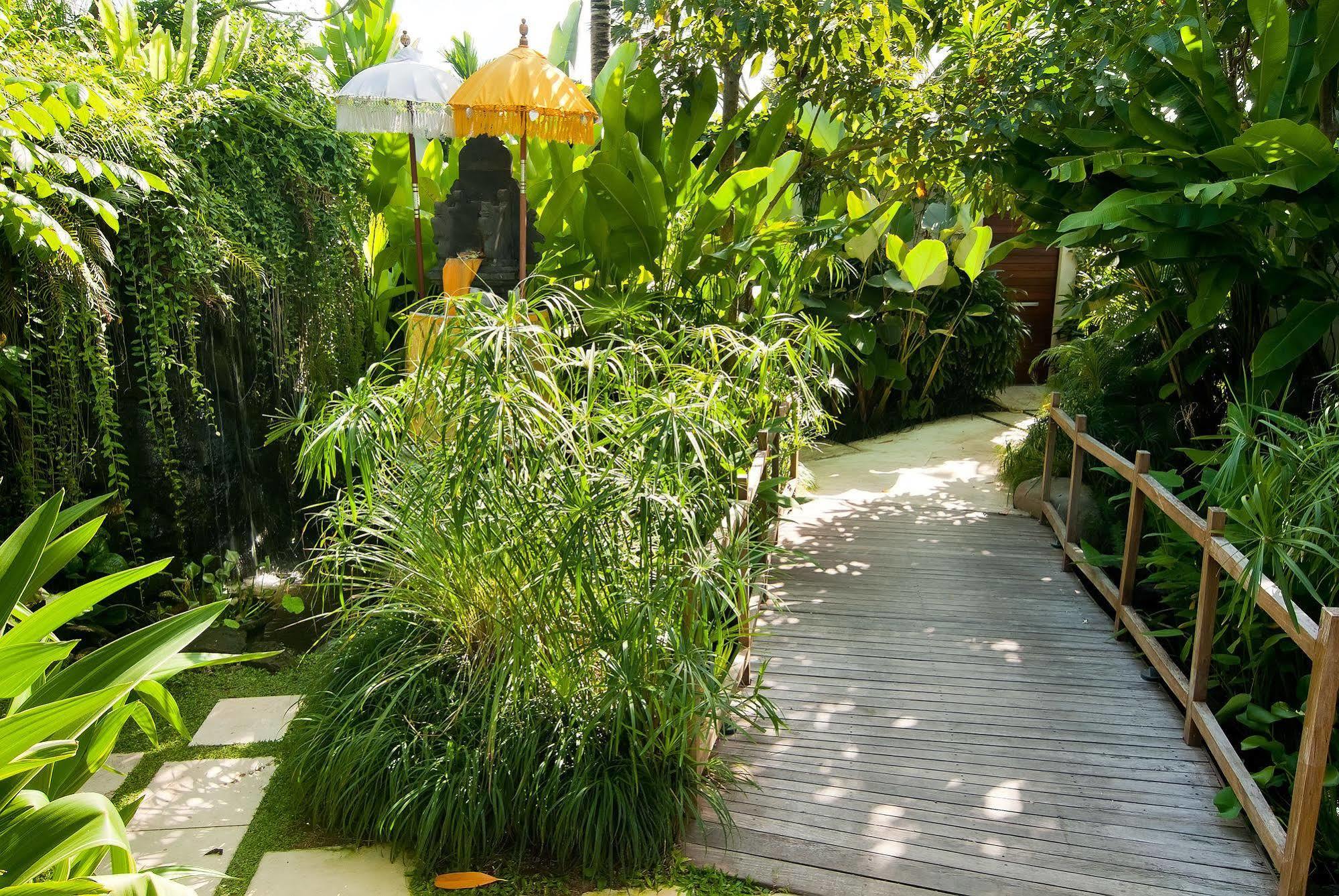 Maca Villas&Spa Seminyak Exterior foto